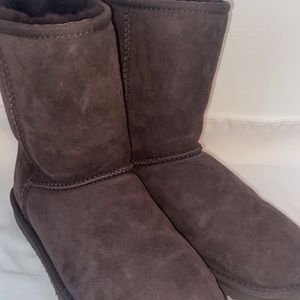 Brand new Brown boots!